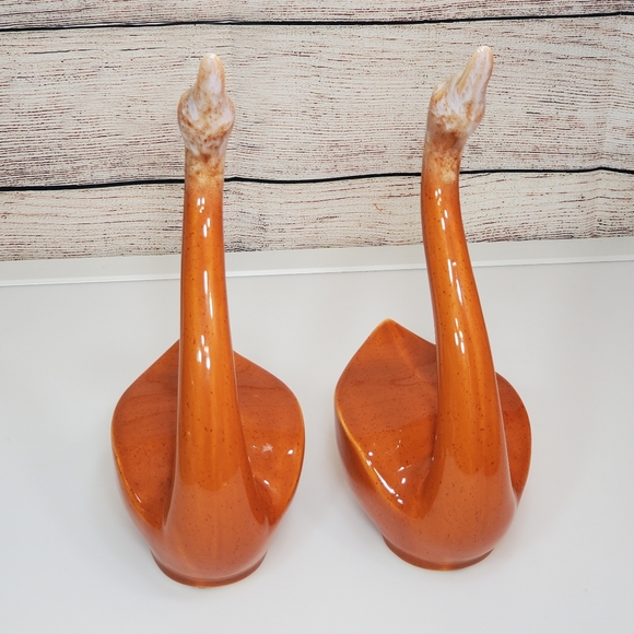 Vintage Mid Century Swan Figurines